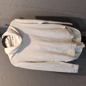 Light weight turtle neck sweater